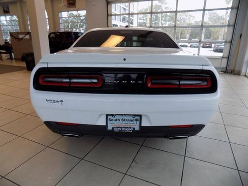 Certified 2022 Dodge Challenger GT image 6