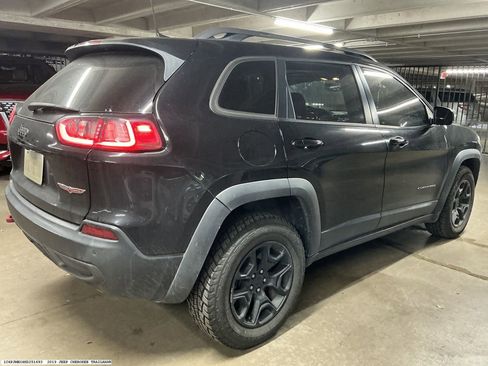 Used 2019 Jeep Cherokee Trailhawk w/ Comfort/Convenience Group AWD/4WD image 5