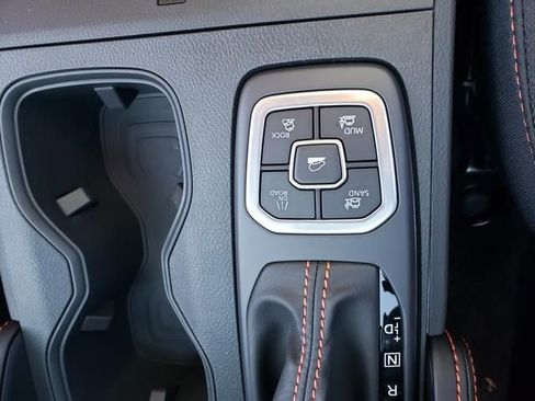 New 2026 Nissan Frontier PRO-4X w/ Pro-4x Convenience Package image 19