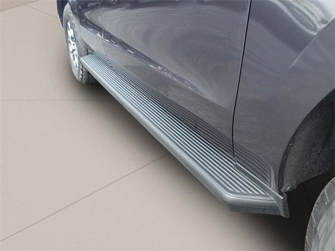 New 2025 Ford Expedition Active image 14