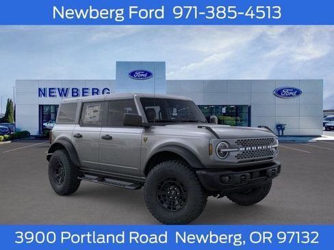 New 2026 Ford Bronco Badlands w/ Sasquatch Package AWD/4WD image 1