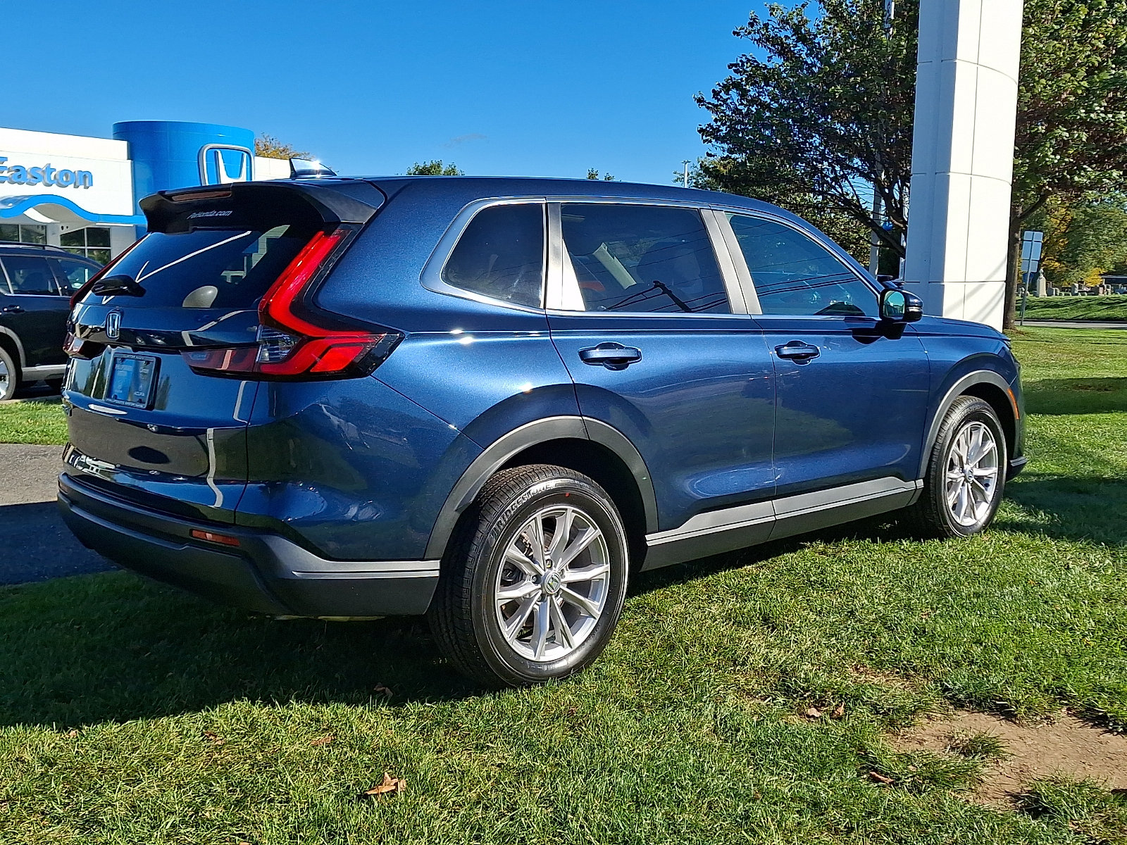 Used 2024 Honda CR-V EX image 6