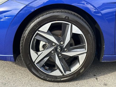 Certified 2023 Hyundai Elantra SEL w/ Convenience Package FWD image 12