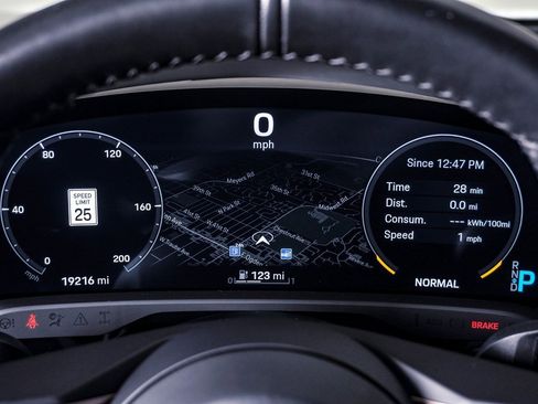 Used 2020 Porsche Taycan Turbo image 21