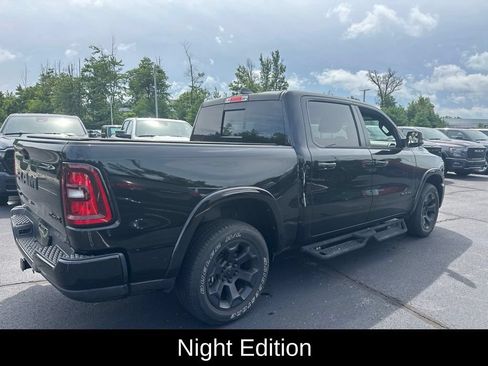 Used 2025 RAM 1500 Big Horn AWD/4WD image 5