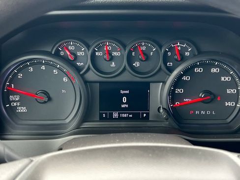 Used 2026 Chevrolet Silverado 1500 Custom Trail Boss w/ Dark Appearance Package AWD/4WD image 27