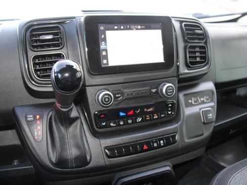 Used 2022 RAM ProMaster 2500 FWD image 13