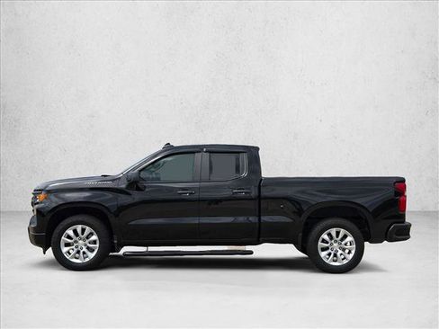 Used 2022 Chevrolet Silverado 1500 Custom RWD image 8