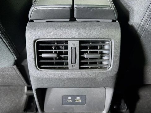 Certified 2023 Nissan Rogue SV FWD image 24