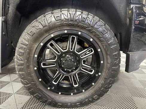 Used 2017 Chevrolet Silverado 1500 LT w/ All Star Edition image 13