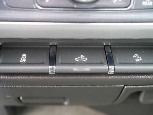 Used 2017 Chevrolet Silverado 1500 LT w/ All Star Edition image 32