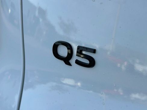 Used 2025 Audi Q5 Premium Plus w/ Premium Plus AWD/4WD image 45