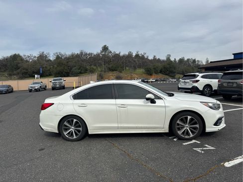 Used 2019 Subaru Legacy 2.5i Limited image 4