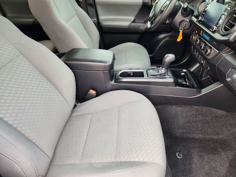 Used 2021 Toyota Tacoma SR image 11