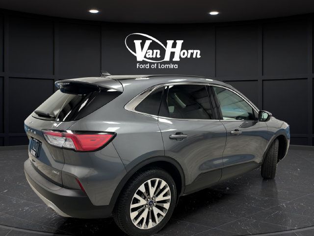 Used 2022 Ford Escape Titanium AWD/4WD image 7