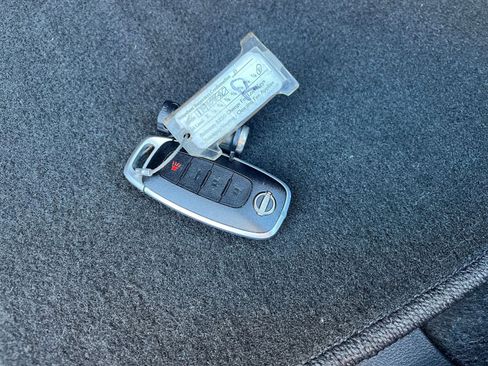 Used 2025 Nissan Sentra SV image 21