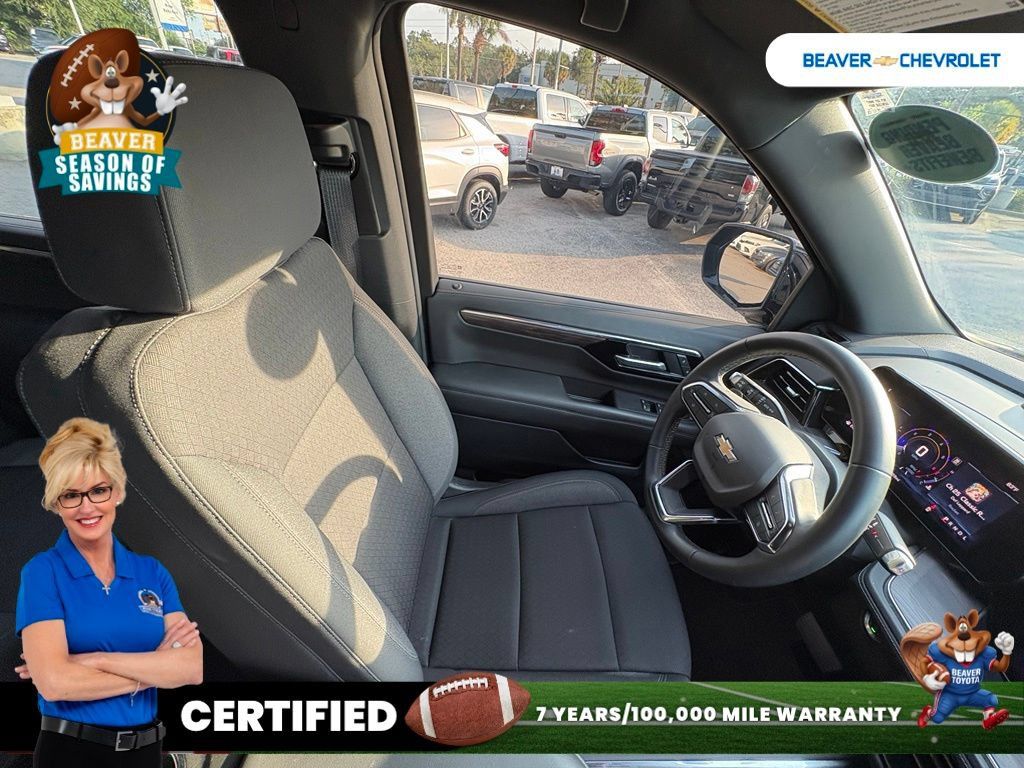 Used 2025 Chevrolet Suburban LS AWD/4WD image 27