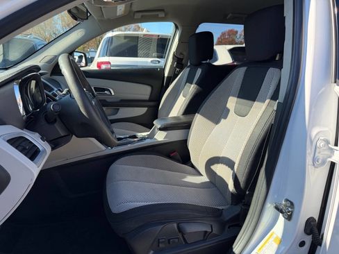 Used 2017 GMC Terrain SLE image 8