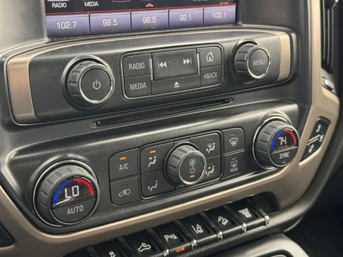 Used 2016 GMC Sierra 2500 Denali w/ Duramax Plus Package image 13