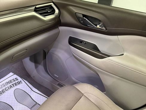Used 2019 GMC Acadia SLT image 31