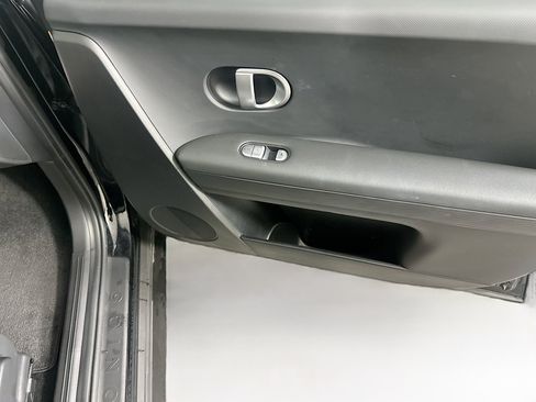 Used 2024 Hyundai Ioniq 5 SEL RWD image 31