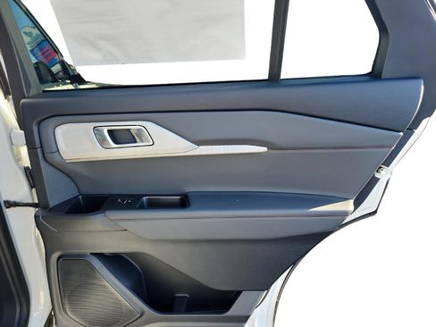 New 2026 Ford Explorer Active image 28