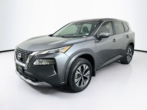 Used 2023 Nissan Rogue SV FWD image 3