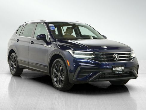 Used 2023 Volkswagen Tiguan SE image 7