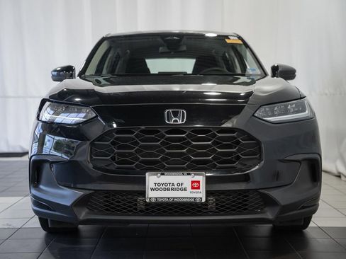 Used 2023 Honda HR-V LX image 2