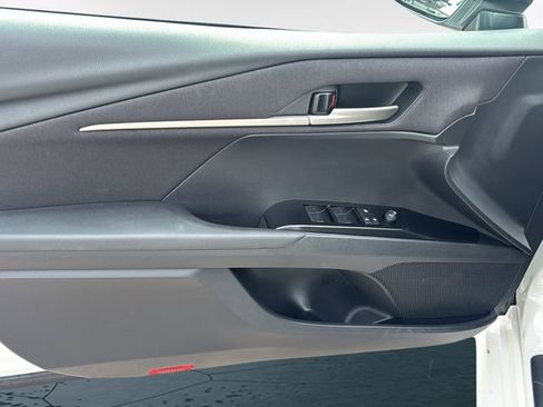 Used 2025 Toyota Camry LE image 19