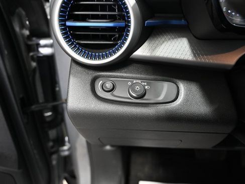 Used 2024 Chevrolet Trax LS image 24