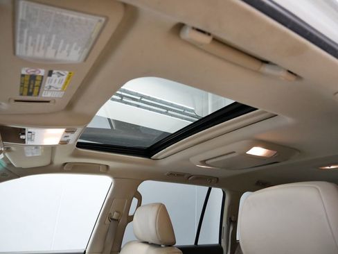 Used 2015 Toyota Land Cruiser image 22