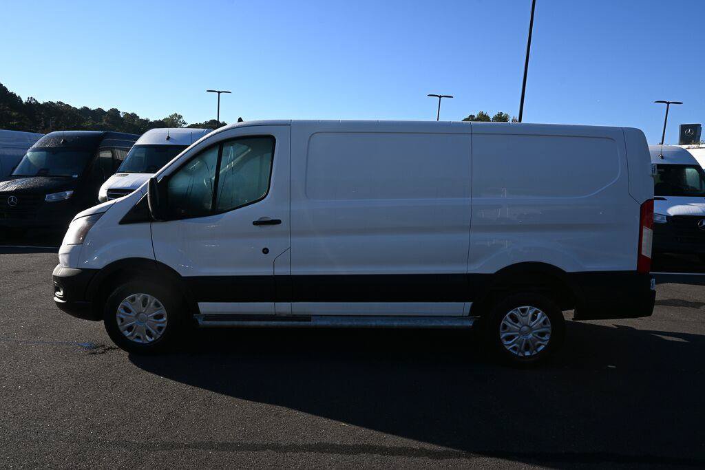 Used 2025 Ford Transit 250 Low Roof w/ Exterior Upgrade Package RWD image 3
