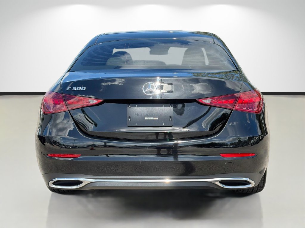 Used 2022 Mercedes-Benz C 300 Sedan image 4