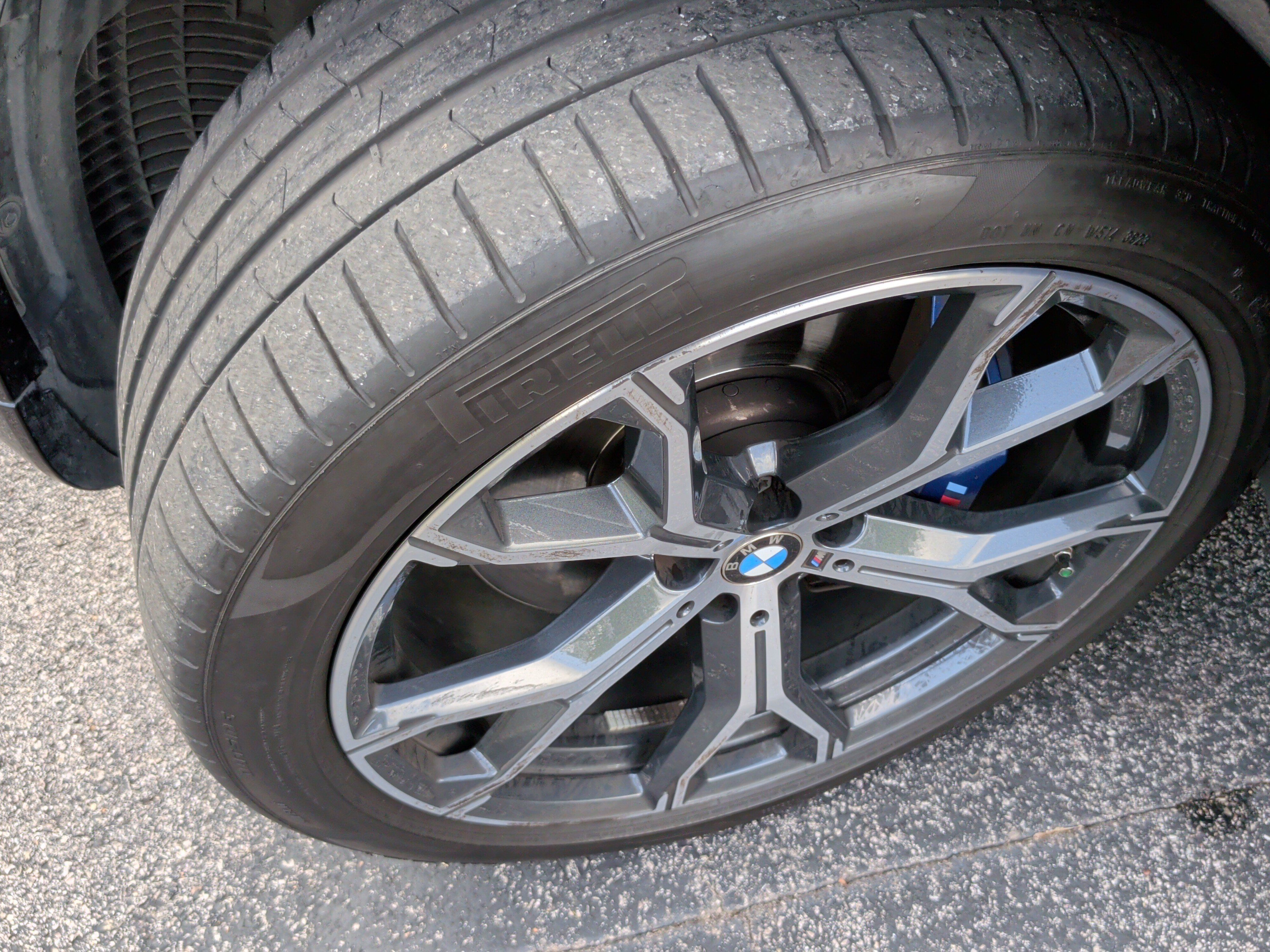 Certified 2024 BMW X6 xDrive40i w/ M Sport Professional Package AWD/4WD image 13