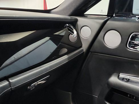 Used 2015 Rolls-Royce Wraith RWD image 37