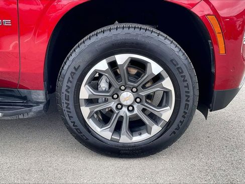 Used 2025 Chevrolet Tahoe LT w/ Comfort Package image 11