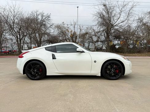 Used 2014 Nissan 370Z Touring w/ Sport Package image 7