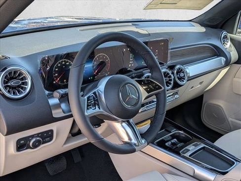 New 2026 Mercedes-Benz GLB 250 4MATIC image 3