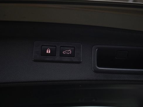 Used 2024 Subaru Forester Limited AWD/4WD image 17