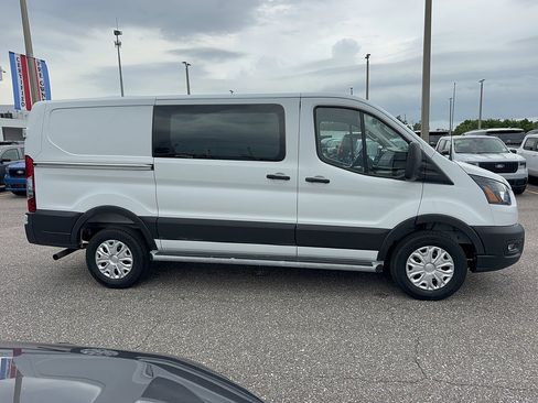 Certified 2025 Ford Transit 250 Low Roof w/ Exterior Upgrade Package RWD image 5