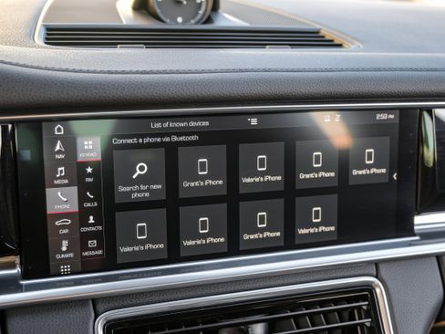 Used 2018 Porsche Panamera image 28