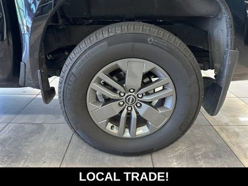 Used 2025 Nissan Frontier SV AWD/4WD image 4