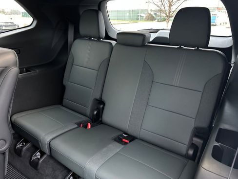 Certified 2025 GMC Acadia AT4 w/ LPO, Floor Liner Package image 25