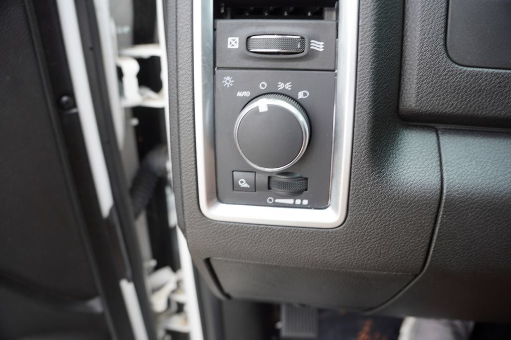 Certified 2022 RAM 1500 Warlock AWD/4WD image 23
