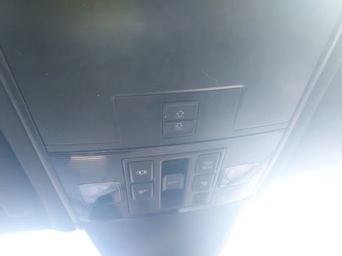 Used 2023 Volkswagen Tiguan SEL R-Line AWD/4WD image 17