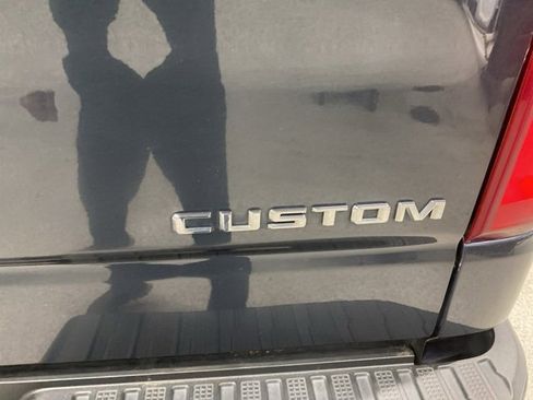 Used 2021 Chevrolet Silverado 1500 Custom image 8