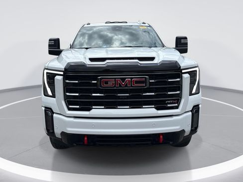 Used 2024 GMC Sierra 2500 AT4 w/ AT4 Premium Plus Package AWD/4WD image 2