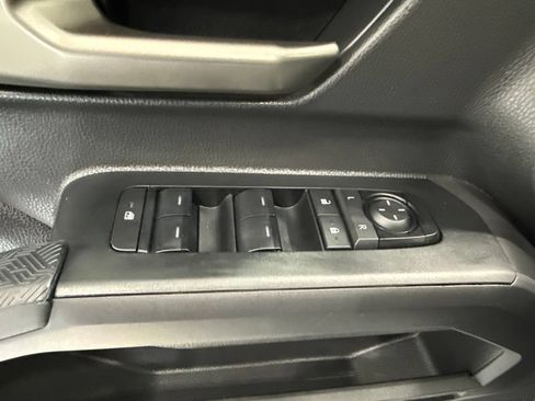 Used 2024 Toyota Tacoma TRD Off-Road AWD/4WD image 22