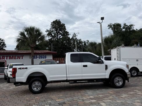 Used 2022 Ford F250 XL w/ Power Equipment Group AWD/4WD image 4